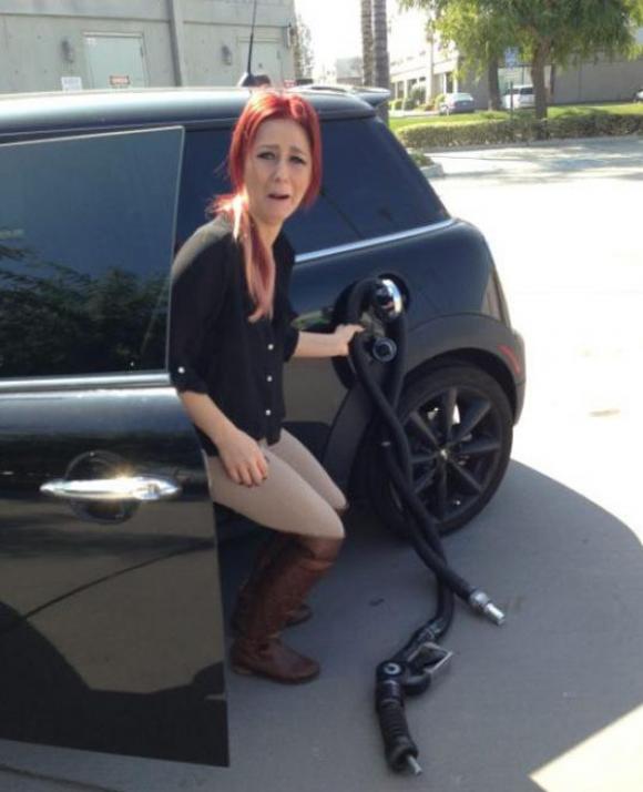 现在哭也没有用了,闯了大祸了 现在哭也没有用了,闯了大祸了