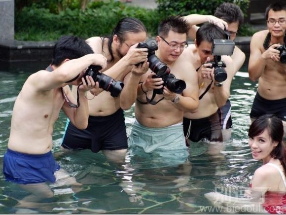 这帮禽兽--看看老二的样子 这帮禽兽--看看老二的样子