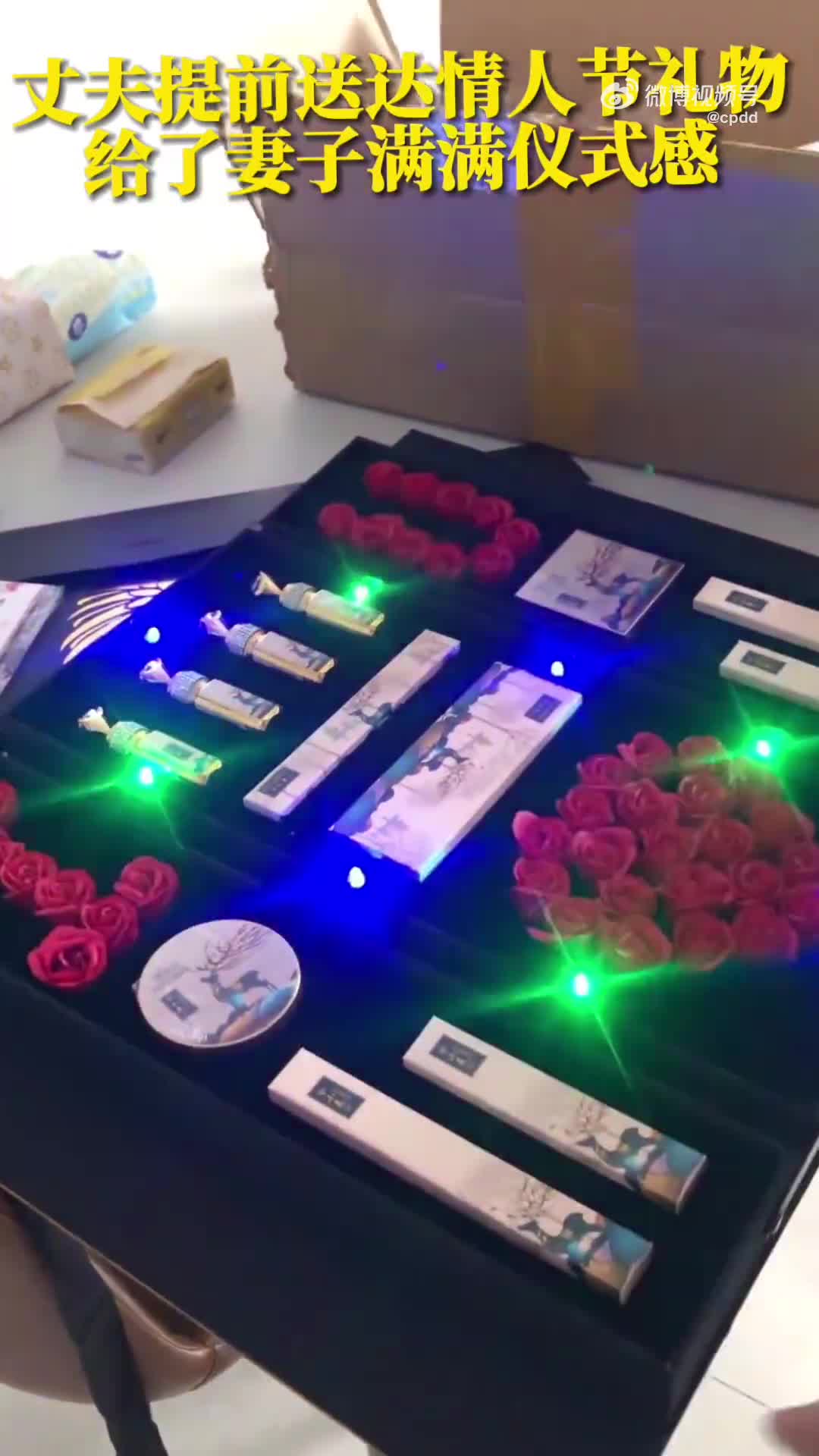 轻松一秒:情人节快乐,是时候晒出我的9999玫瑰了 轻松一秒:情人节快乐,是时候晒出我的9999玫瑰了