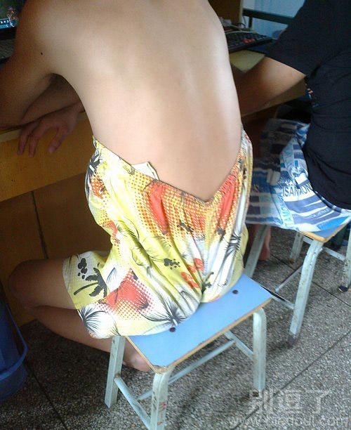 不错啊,这个衣服是可以的 不错啊,这个衣服是可以的