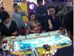带着孩子去玩游戏。。