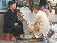 万象社会,搞笑人生,总有些人是相同的。