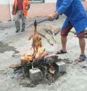 新奥尔良烤鸭现烤现卖