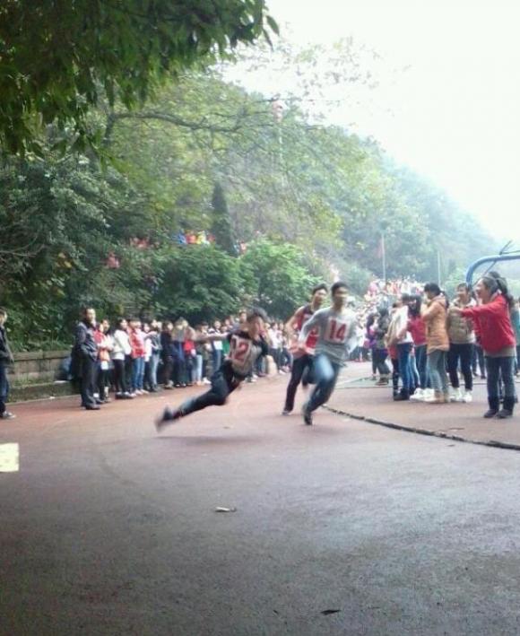人力弯道漂移,风一般的男子 人力弯道漂移,风一般的男子
