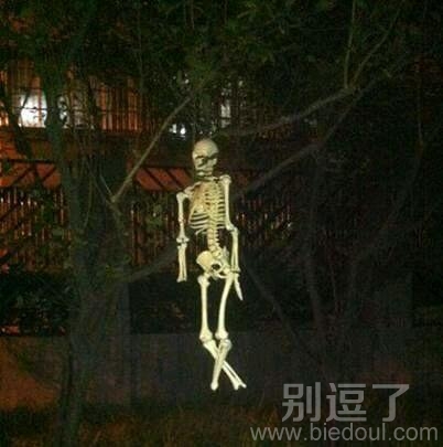 骷髅反而不吓人,最可怕的是人吓人 骷髅反而不吓人,最可怕的是人吓人