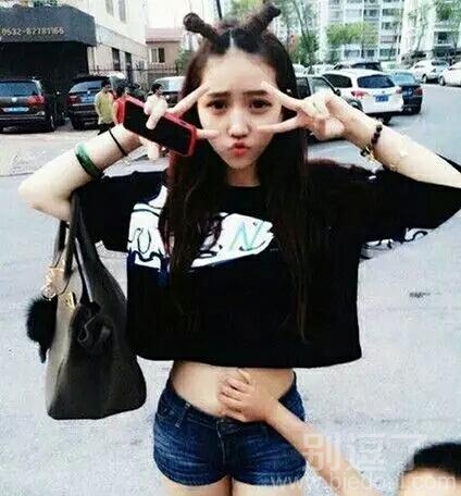 姐姐，我帮你捂住肚肚