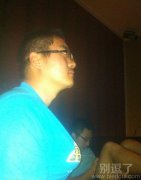 一个哥们的美胸。 一个哥们的美胸。