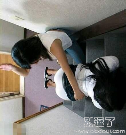 居然接受这种惩罚 居然接受这种惩罚