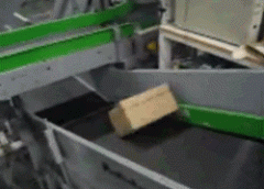 爆笑gif  终于知道快递慢的原因了