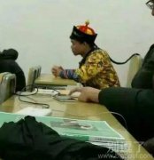 去上课的皇帝陛下! 去上课的皇帝陛下!