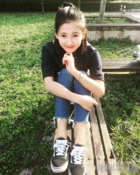 屌丝的故事:和美女一起挤 屌丝的故事:和美女一起挤