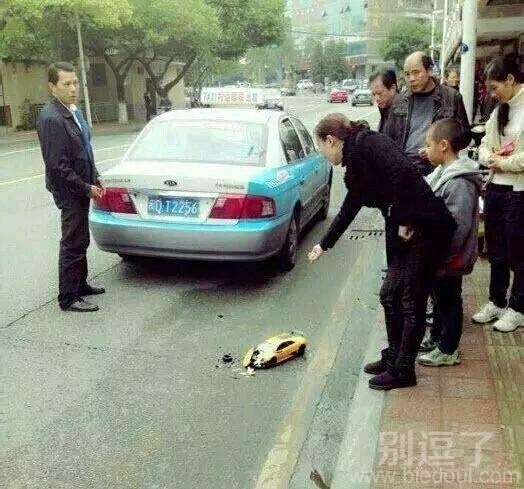 出大事了。保护好现场
