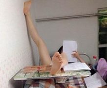 要想当学霸，姿势一定要摆好。