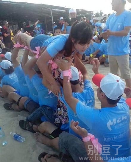 小伙子们的福气! 小伙子们的福气!