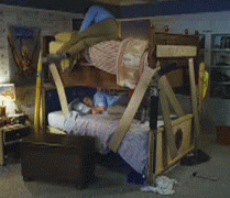 gif 搞笑 你是否还记得那些年睡在你下铺的兄弟！