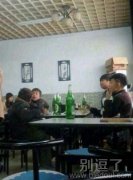 现在的熊孩子赶脚好霸气啊