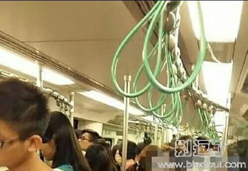 这么有创意的扶手真的罕见