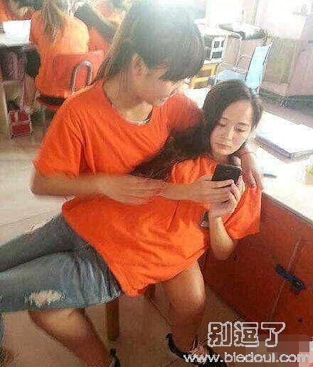 妹子真是太霸道了