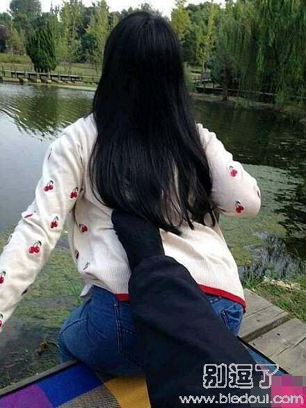 居然还真敢踹啊! 居然还真敢踹啊!