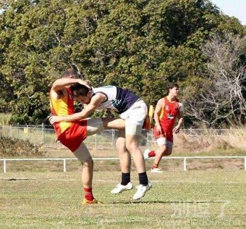 无敌碎蛋腿,堪比国足 无敌碎蛋腿,堪比国足