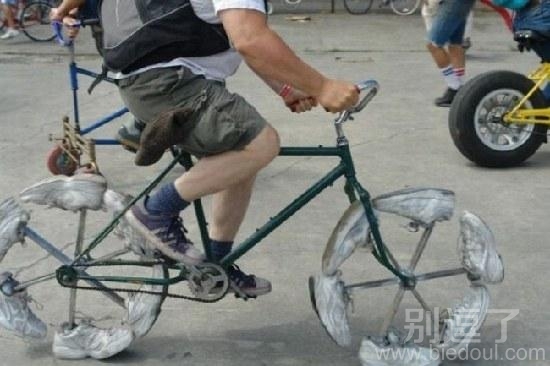 鞋子与轮胎的有趣结合. 鞋子与轮胎的有趣结合.