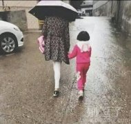 母爱如雨，常伴我身