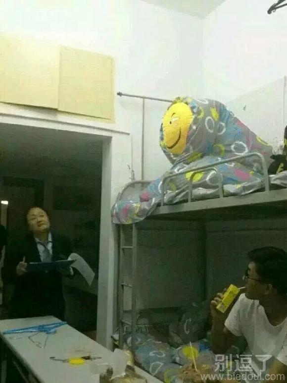 与宿管的巅峰对决一触即发! 与宿管的巅峰对决一触即发!