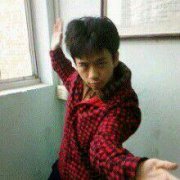 一个会功夫的小子。 一个会功夫的小子。