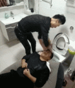 在家也能享受理发店的待遇了