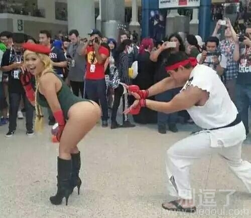 这是要表演什么神功？