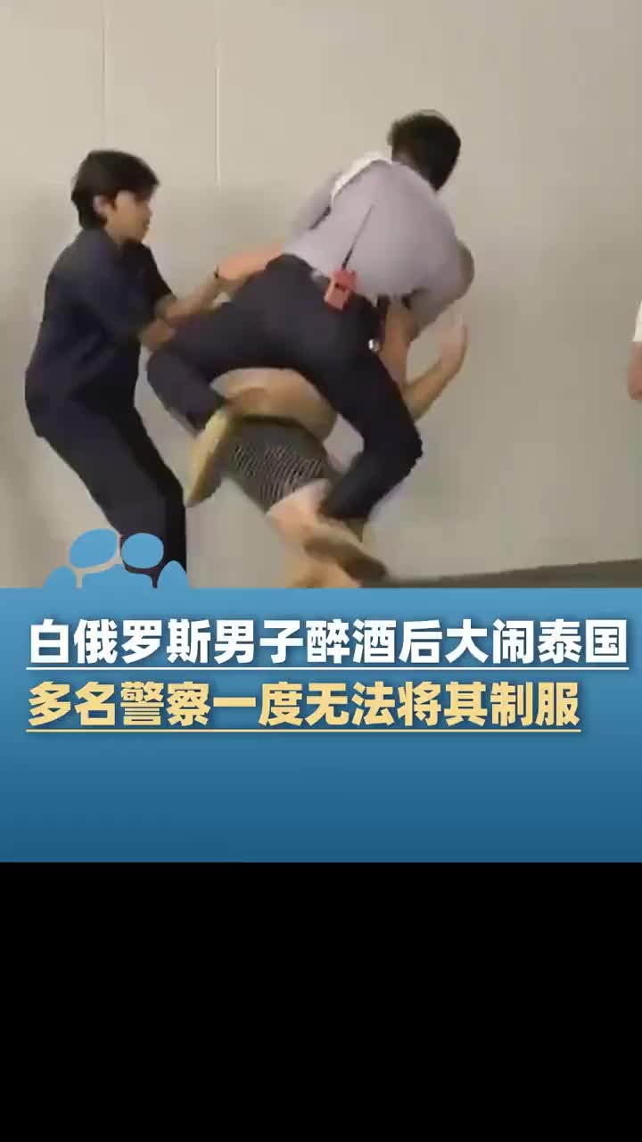 轻松一刻：属于打工人自己的圣诞树，你觉得应景吗
