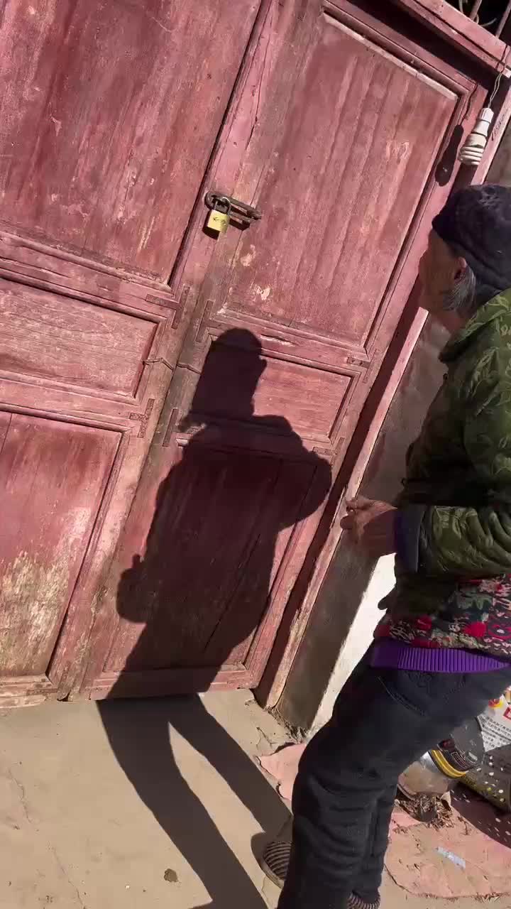 轻松一刻：过年放长假，过小年不得放个小长假么？