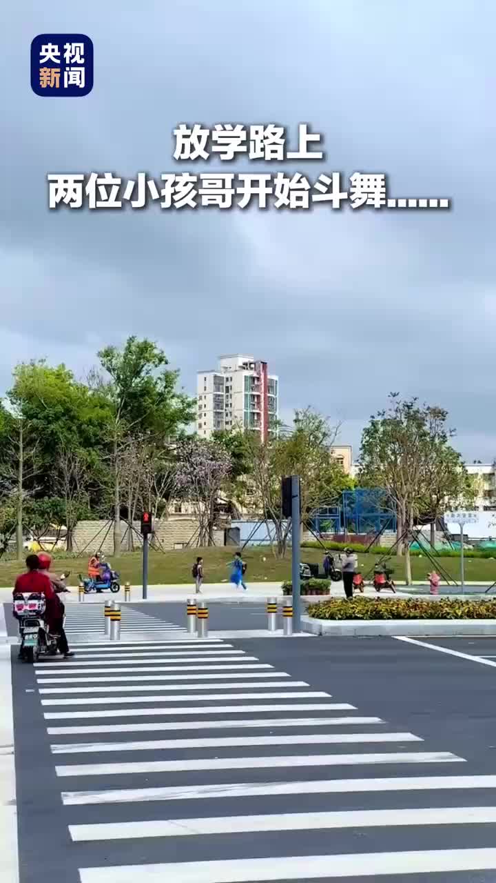 轻松一刻:希望有人看穿我的倔强对我说:收款码给我