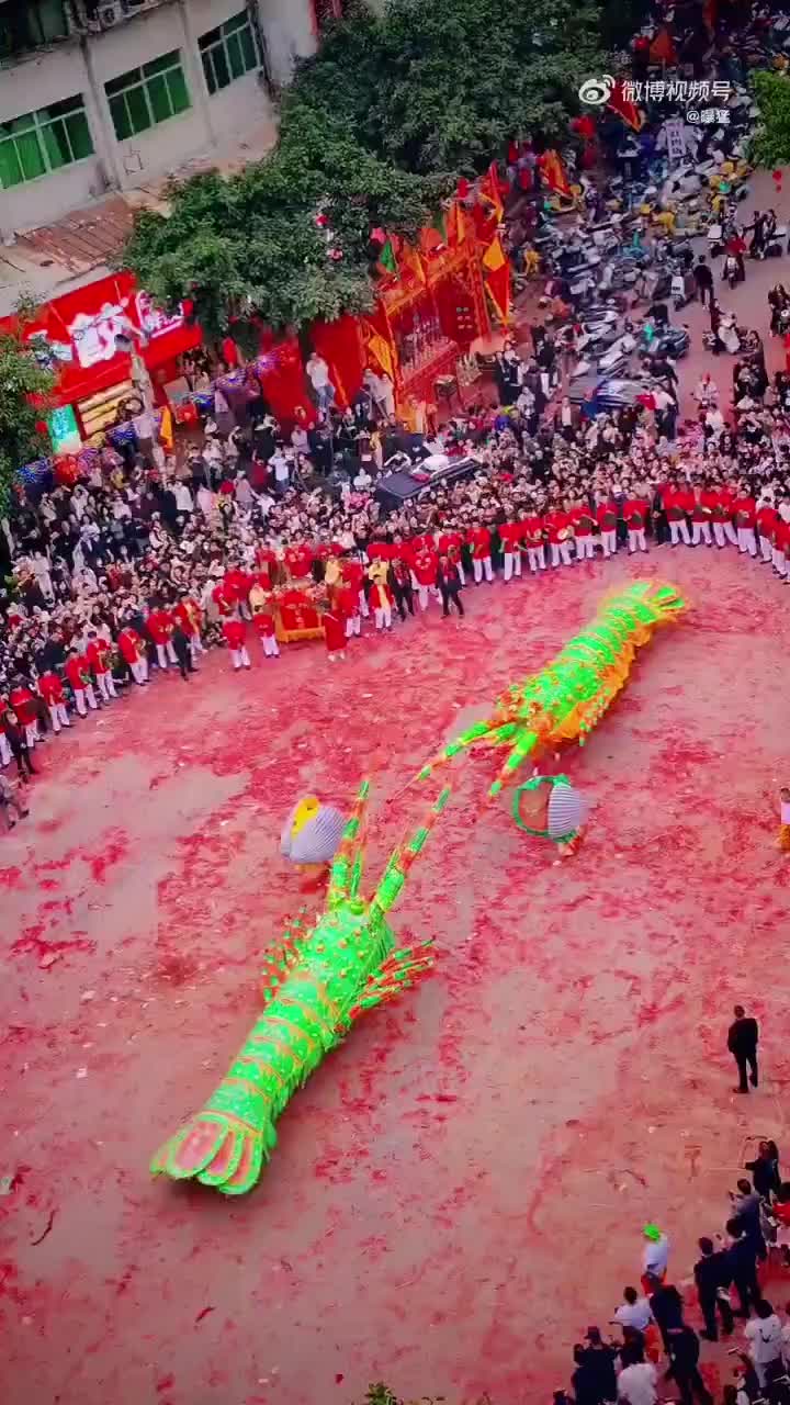 轻松一刻：年轻一定要多拍照片，以后老了还能网恋