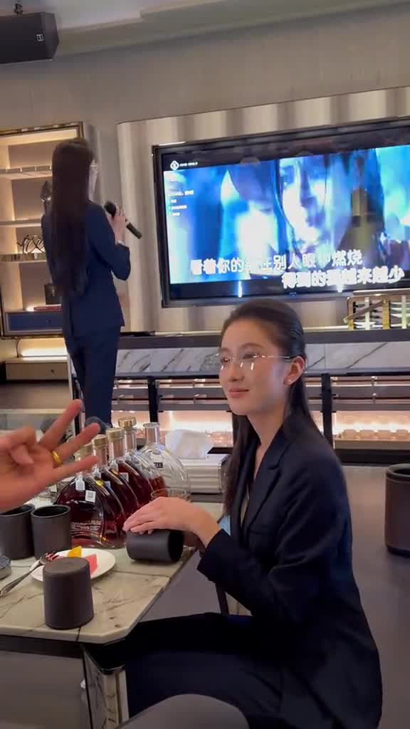 轻松一刻：男女之间本没有纯友谊，但结婚后就有了