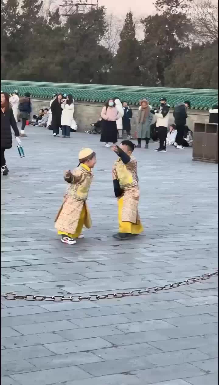 轻松一刻：这么多年，本人抗压能力全靠健忘！
