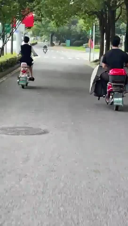 轻松一刻：江湖不是打打杀杀，是人情世故