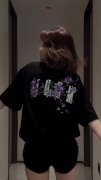 轻松一秒:上家和对家都有二筒,看来只能自摸幺鸡了