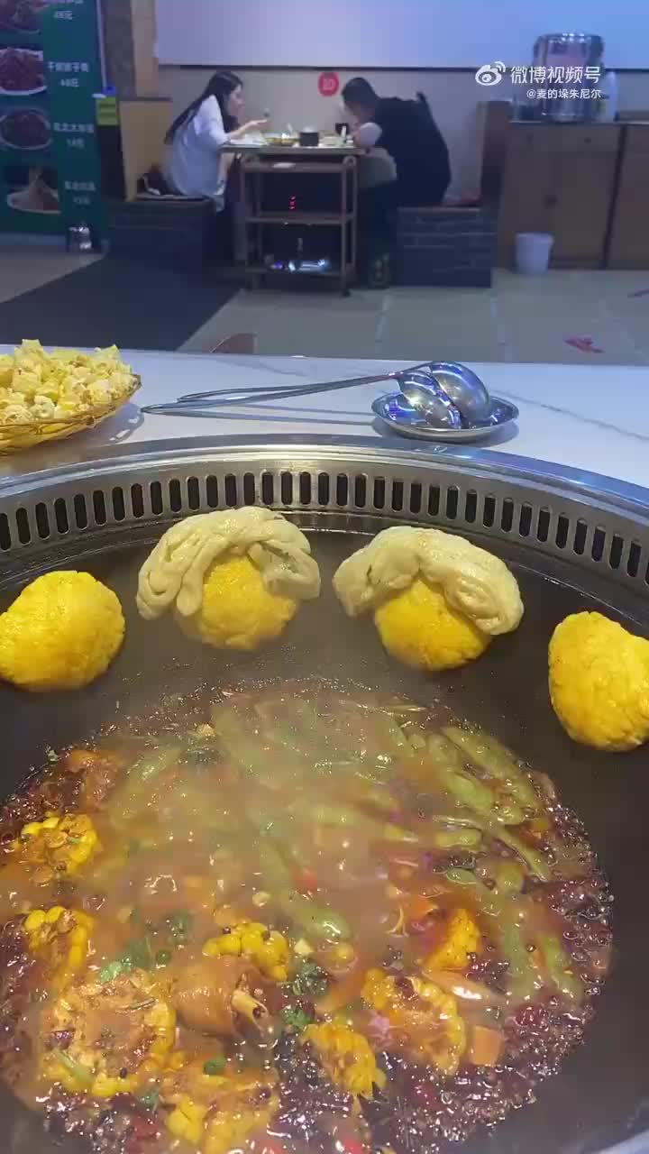 轻松一刻：我的薪水可以锁住购物欲，这叫随薪锁欲