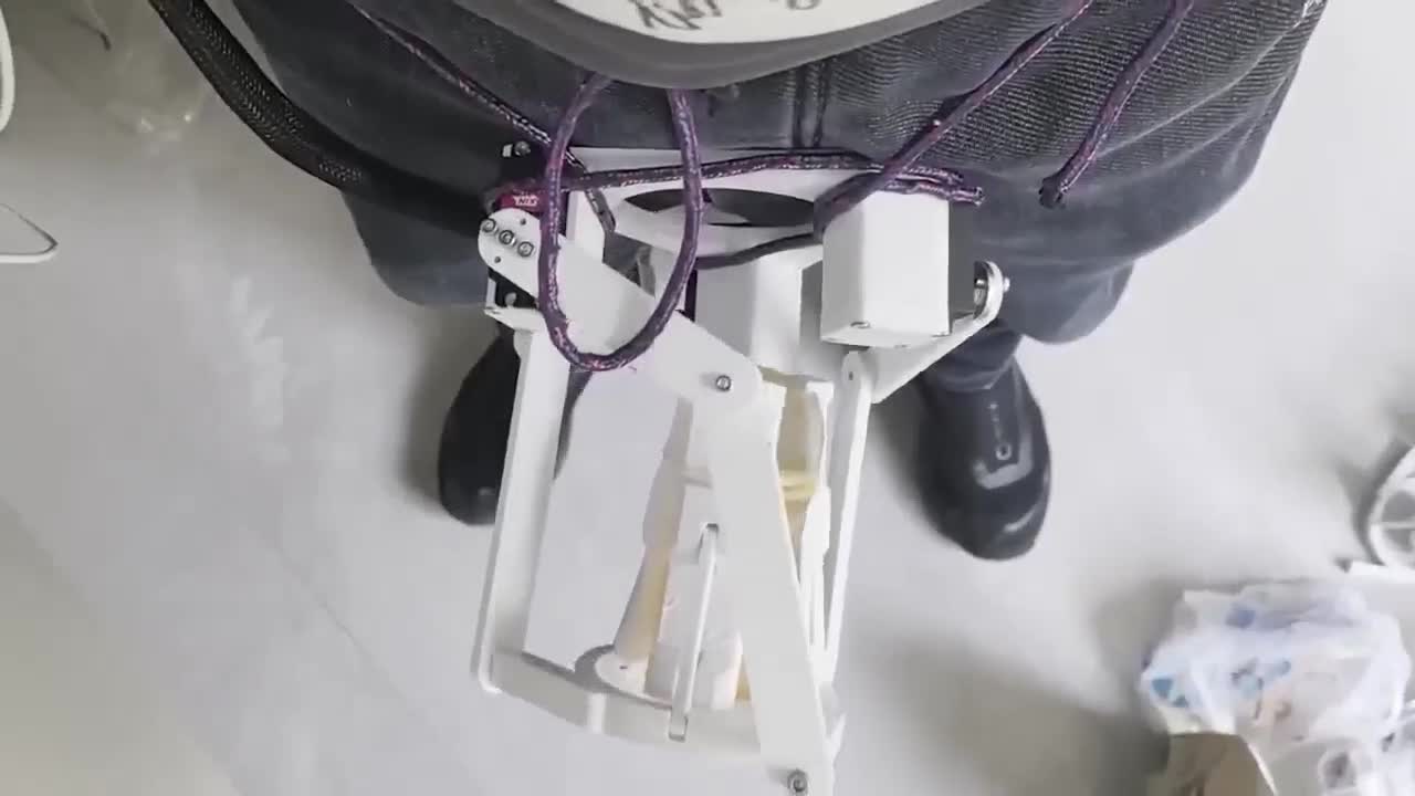 轻松一刻：谁家的老婆啊，不要我就拾走了