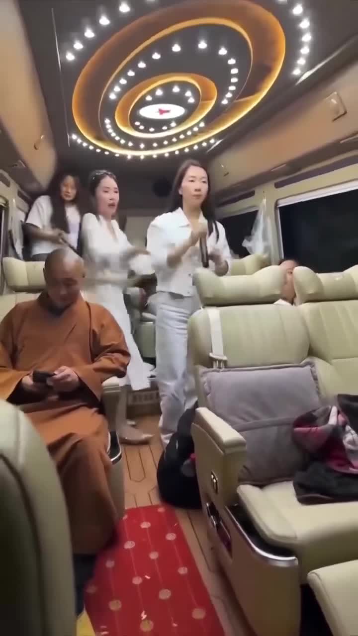 轻松一刻：其实我是钱失禁体质，一旦没钱了就想哭