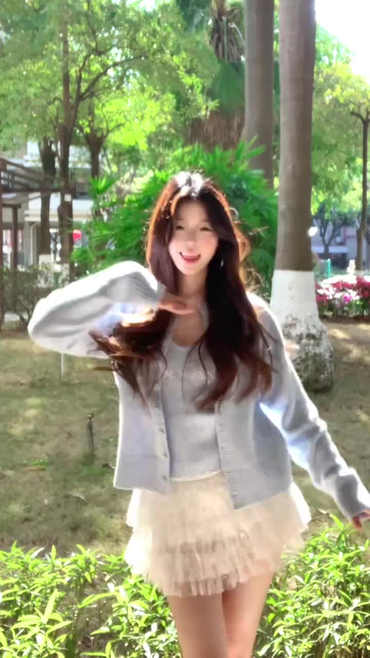 轻松一秒：这才是真正的脚子，还顺带做了美甲