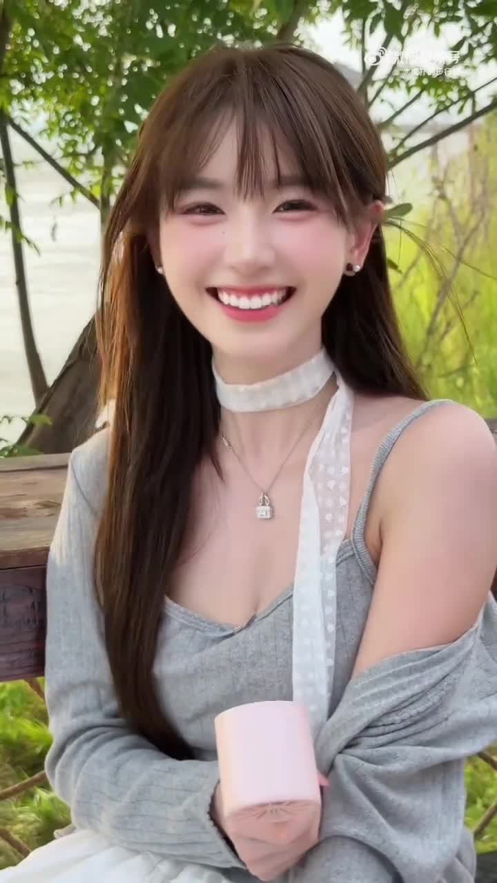 轻松一刻：你白天吃了那么多苦，晚上还这么饿啊？