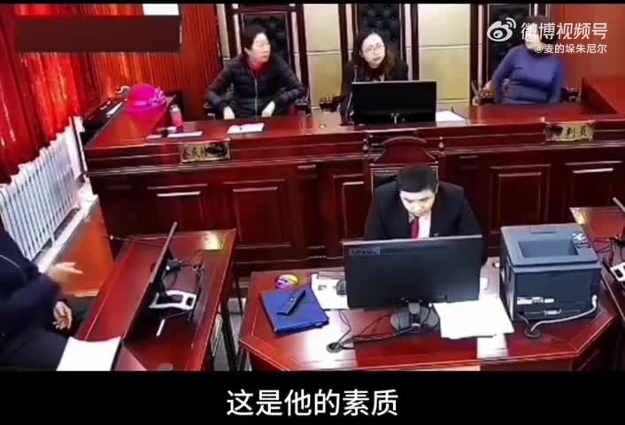 轻松一刻：你若不想熬夜，只能和手机分房睡