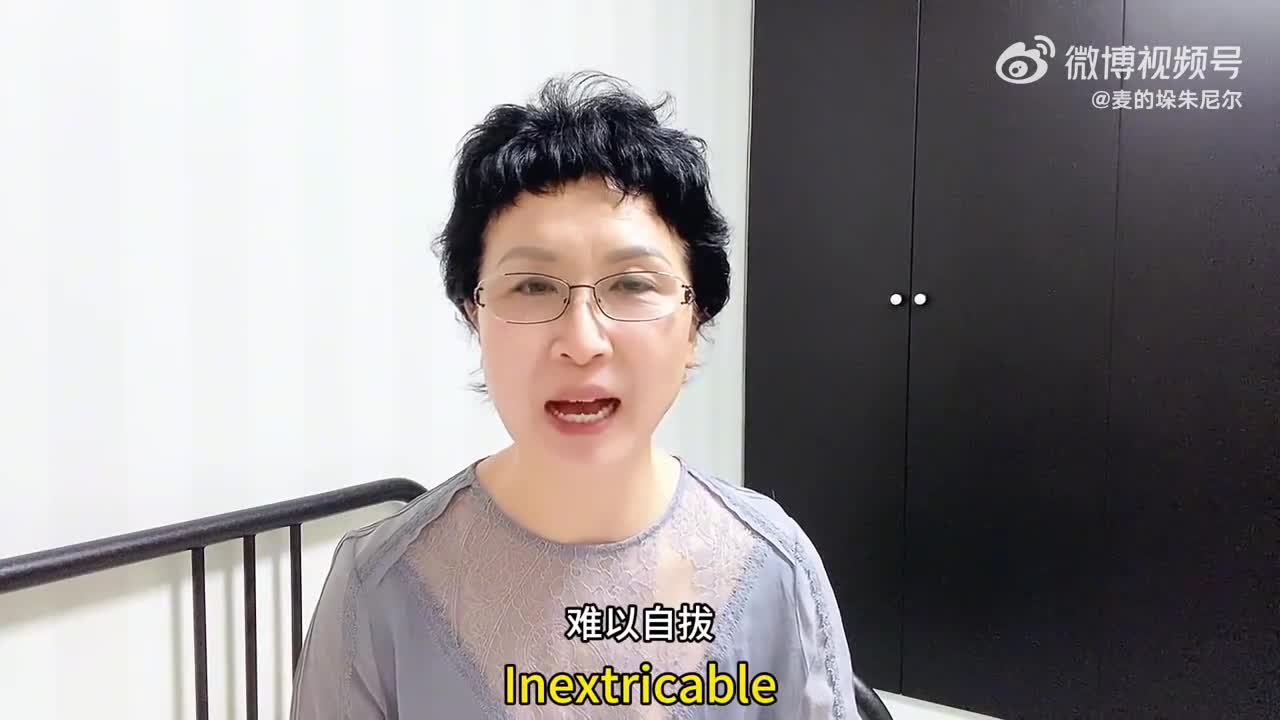 轻松一刻：你若不想熬夜，只能和手机分房睡