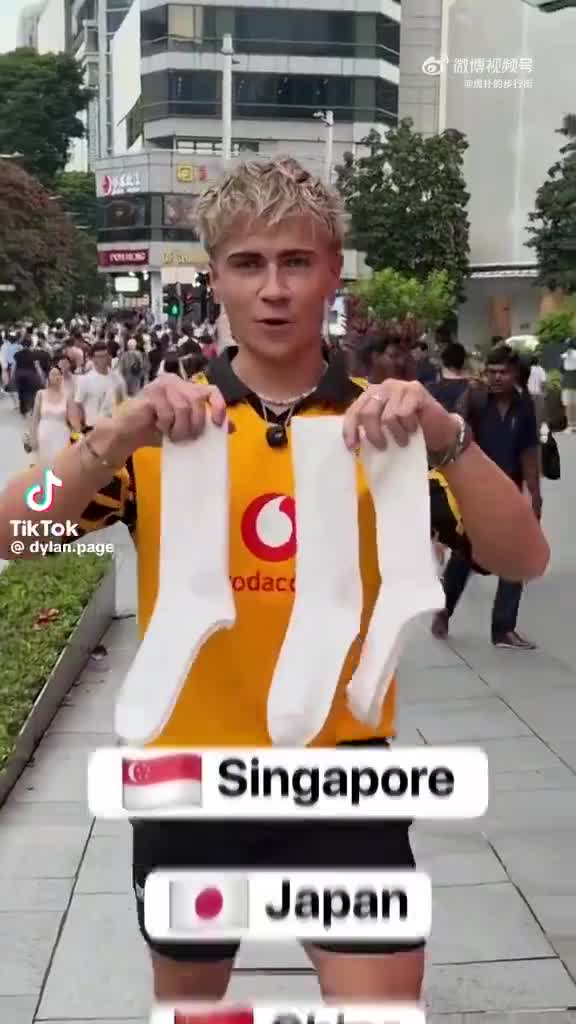 轻松一刻：抢劫7分钟，电老板娘5分钟，什么仇怨？