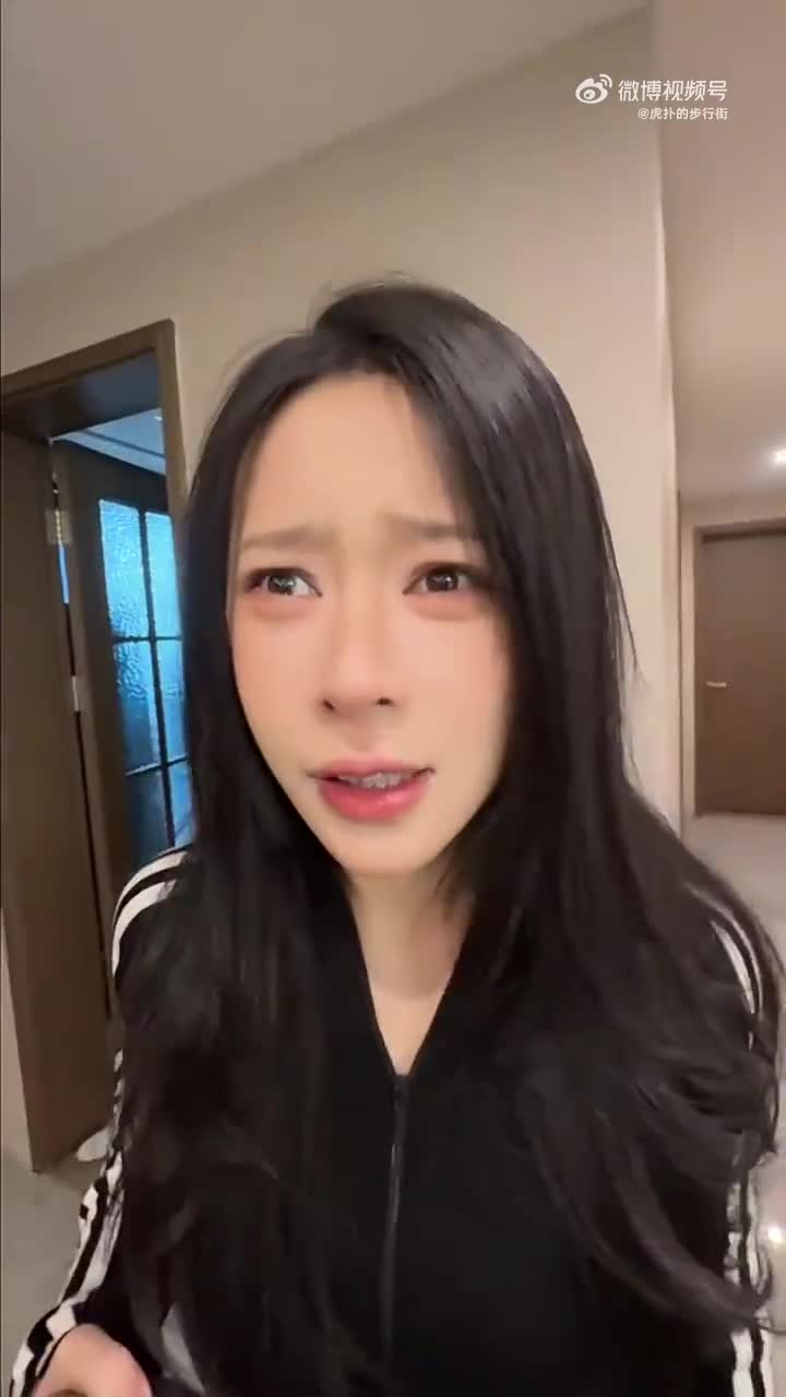 轻松一刻：抢劫7分钟，电老板娘5分钟，什么仇怨？