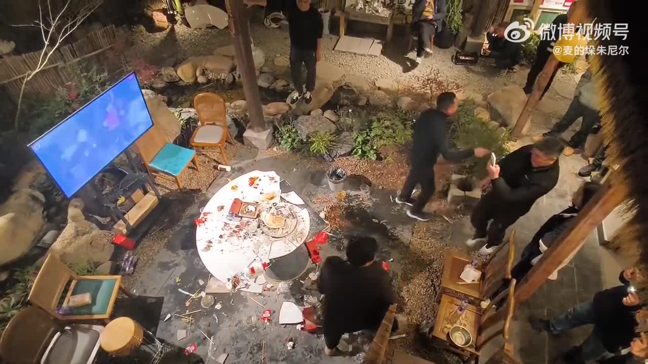 轻松一刻：周一，踏马来了！