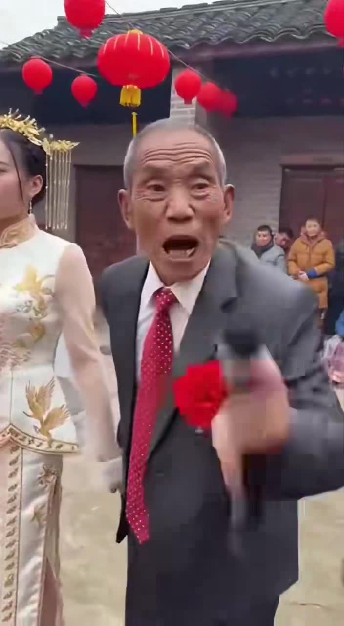 轻松一刻：如此般配的夫妻，真是第一次见