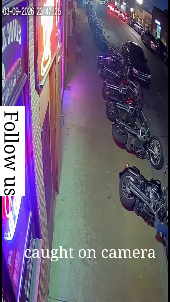 轻松一刻：情绪来了，喝了六瓶白的两瓶红的